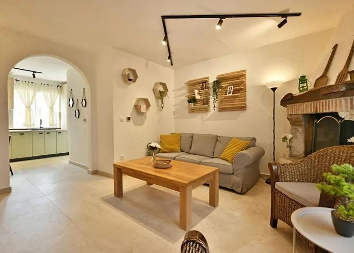 Casa Vento By Guide 빌라 포레치